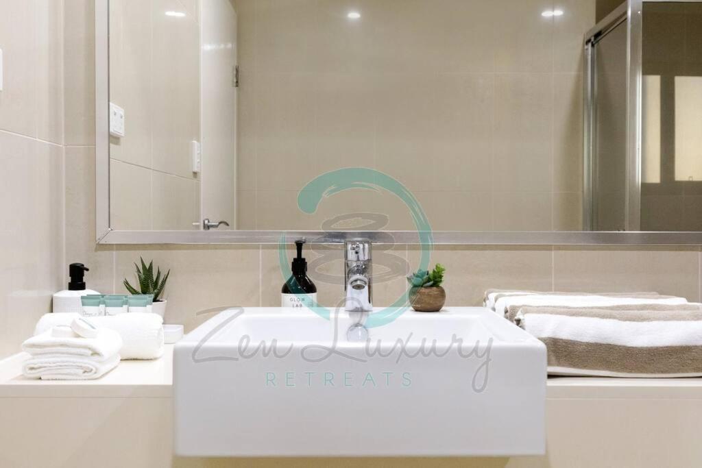 Zen Ocean Charm 3Br Luxury W/Front Apt Pool + Bbq Дарвин Экстерьер фото